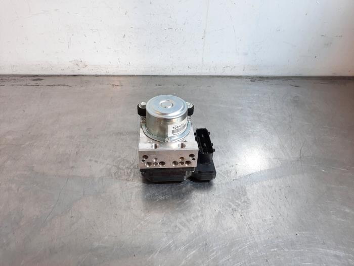 Pompe ABS Infiniti QX70