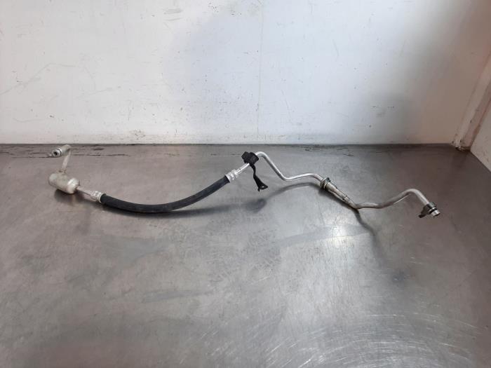 Tuyau clim Infiniti QX70