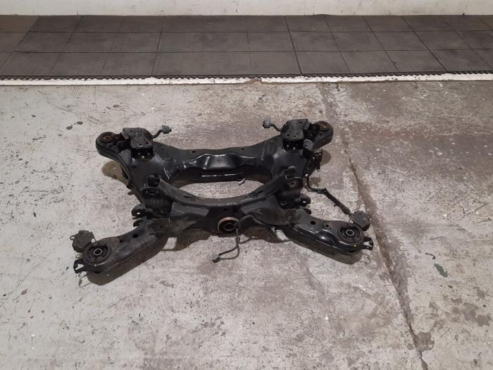 Faux châssis Infiniti QX70