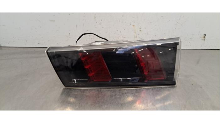 Feu arrière droit Peugeot 508