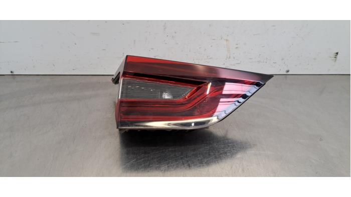 Feu arrière gauche Nissan Juke