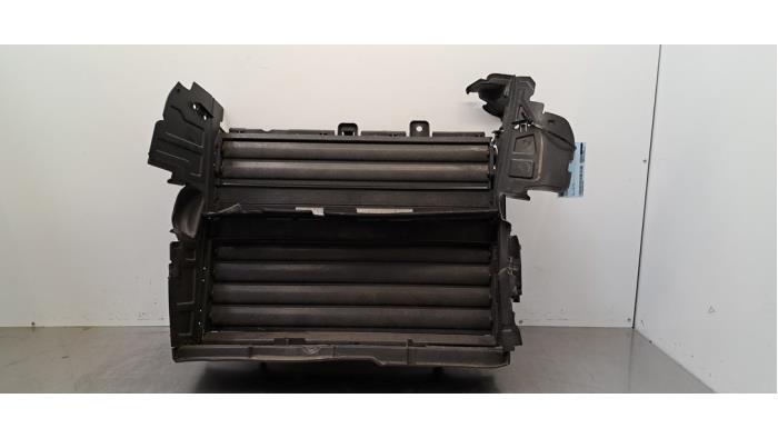 Guidage d'air Peugeot 508