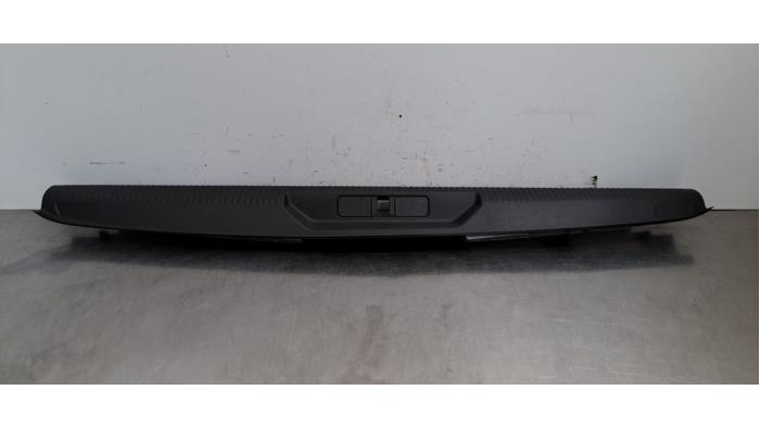 Revêtement coffre Peugeot 308