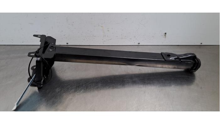 Support partie avant Peugeot 308