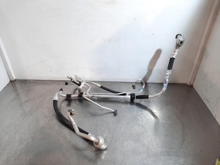 Tuyau clim Hyundai Kona