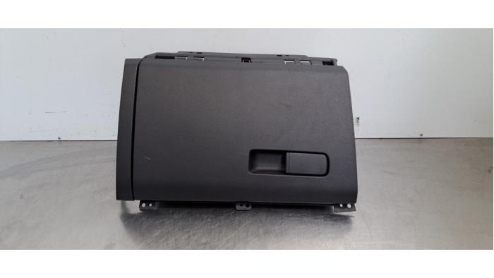 Boîte à gants MG MG5 Electric