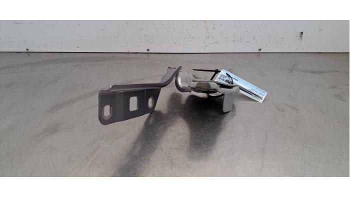 Charnière capot Peugeot 308