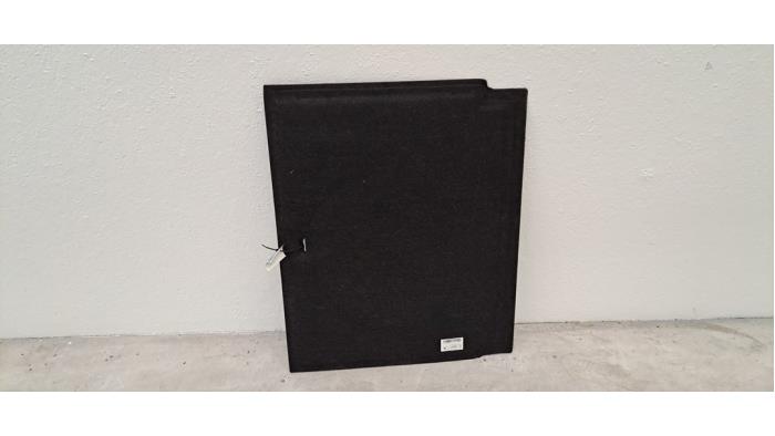 Coffre tapis Peugeot 2008