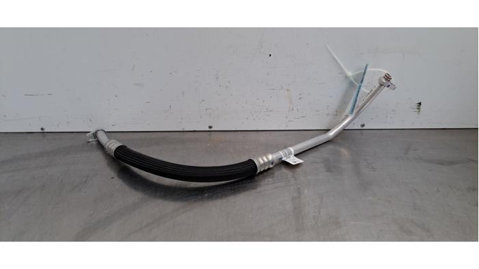 Tuyau clim Peugeot 308