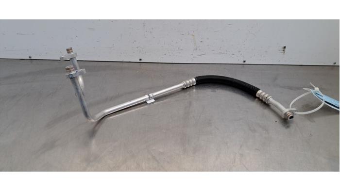 Tuyau clim Peugeot 308