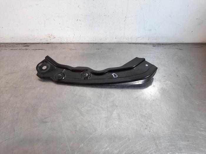 Cadre phare droit Skoda Scala