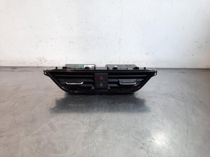 Grille aération tableau de bord Skoda Scala