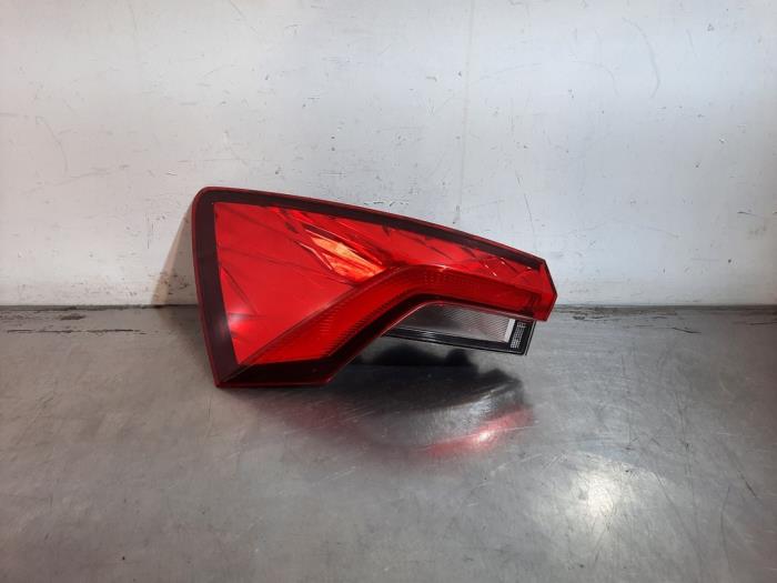 Feu arrière gauche Skoda Scala