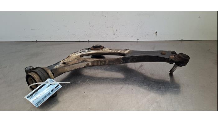 Bras de suspension avant gauche Mercedes Vito