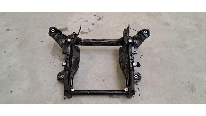 Faux châssis Mercedes EQC