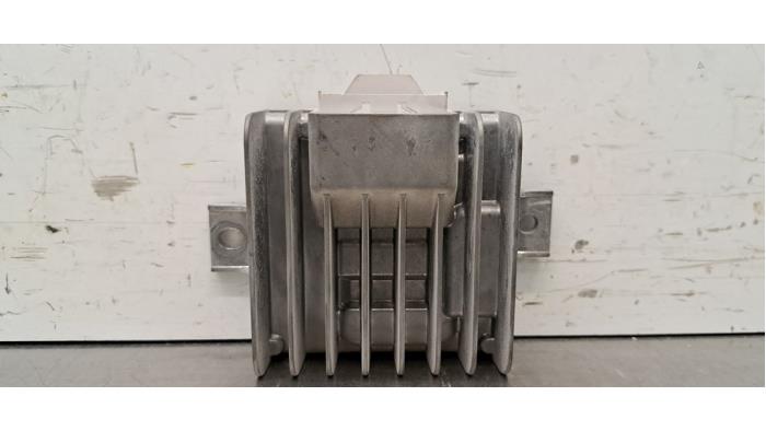 Amplificateur radio Mercedes EQC