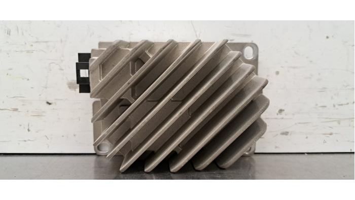 Amplificateur radio Mercedes EQC