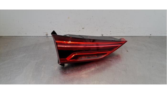 Feu arrière gauche Audi Q3