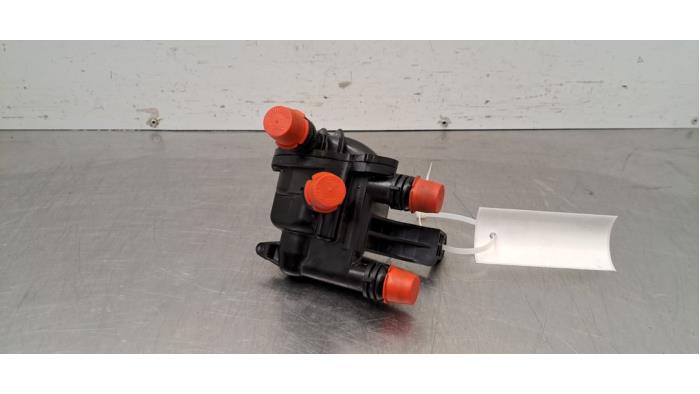 Boîtier thermostat Peugeot 3008