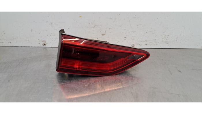 Feu arrière gauche Volkswagen Golf