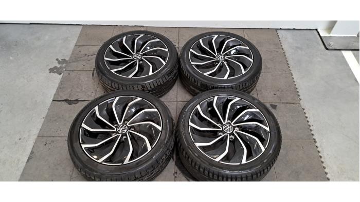 Kit jantes + pneumatiques Volkswagen Golf