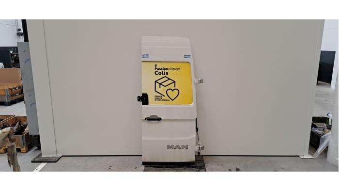 Portière arrière camionnette MAN TGE