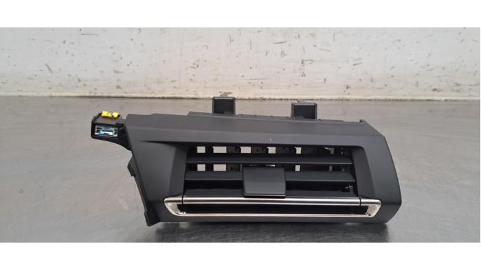 Grille aération tableau de bord Peugeot 508