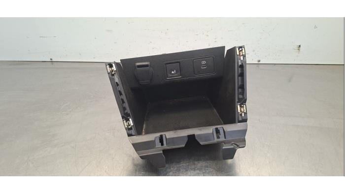 Compartiment de rangement Dacia Jogger