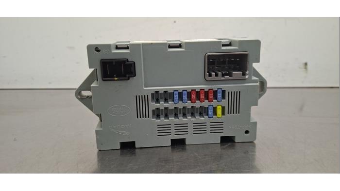 Boîte à fusibles Jaguar F-Pace