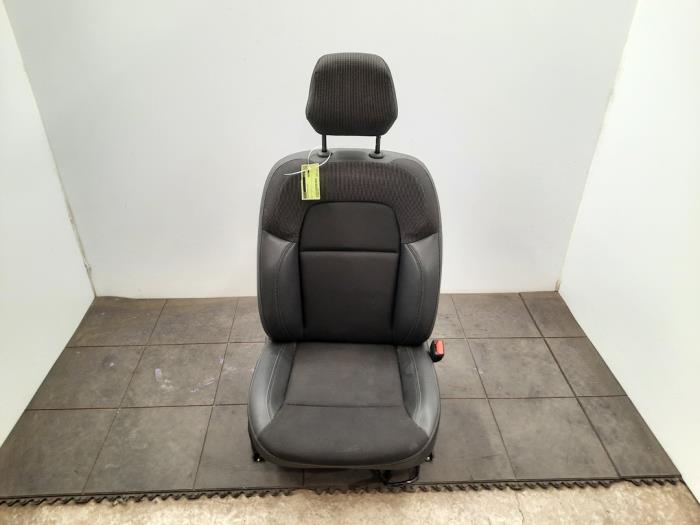 Siège droit Renault Express