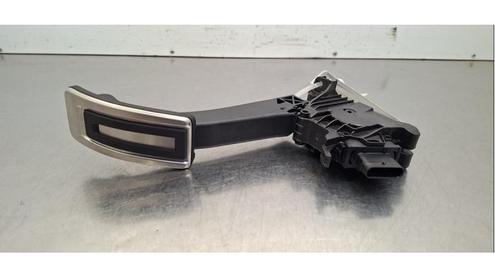 Pédale d'accélérateur Audi Q4