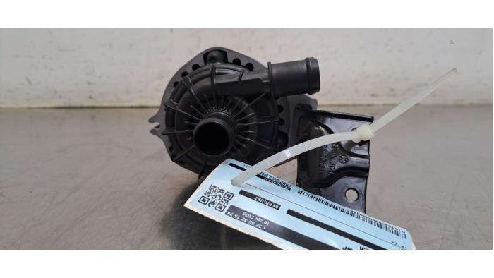 Pompe à eau supplémentaire Audi Q4