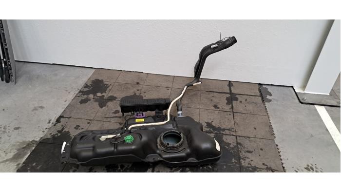 Réservoir de carburant Peugeot 2008