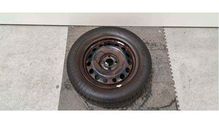 Jante + pneumatique Ford Ecosport