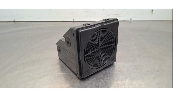 Haut-parleur VESS Audi Q4