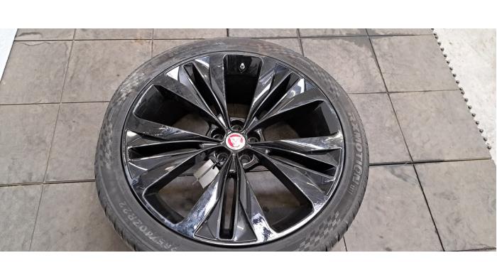 Jante + pneumatique Jaguar F-Pace