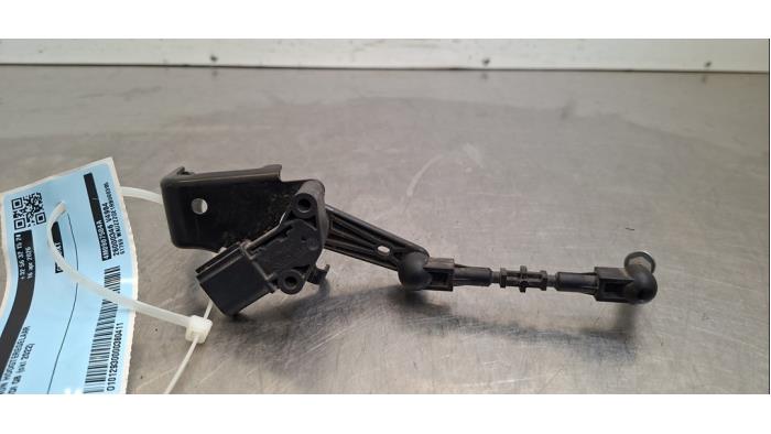 Régulateur d'hauteur Xenon Audi Q8