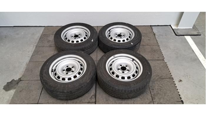 Kit jantes + pneumatiques Peugeot Partner