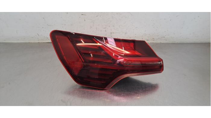 Feu arrière gauche Audi Q8