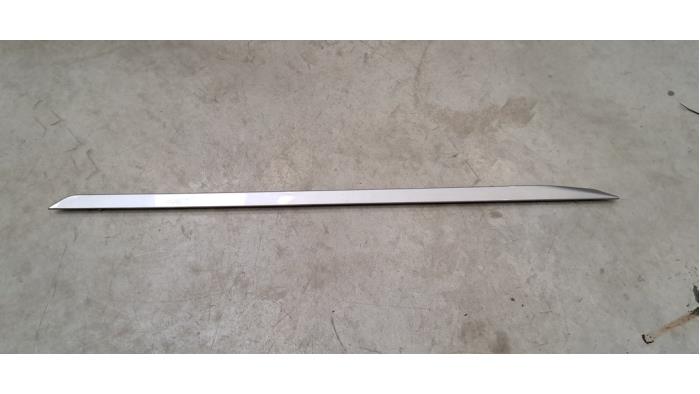 Jupe droite Peugeot 308