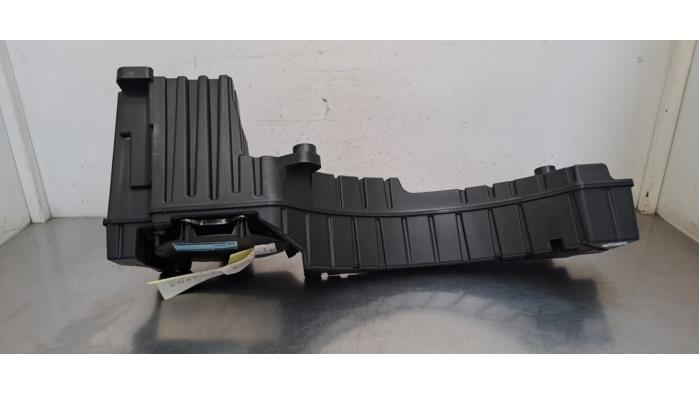 Caisson de graves Audi Q8