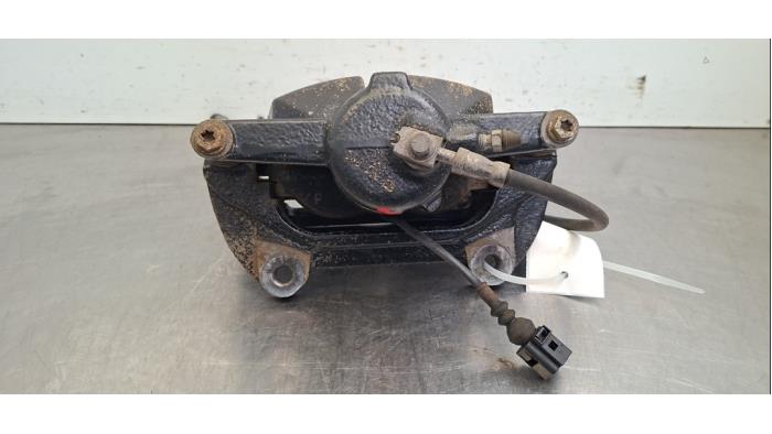 Etrier de frein (pince) avant droit Audi S3