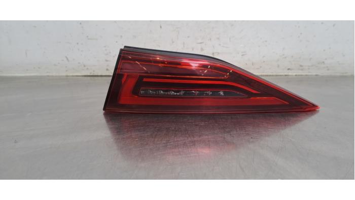Feu arrière droit Audi S3
