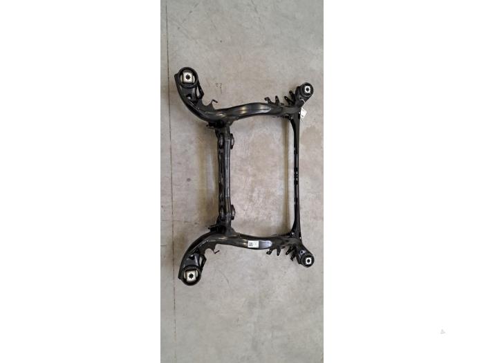 Faux châssis Audi Q8