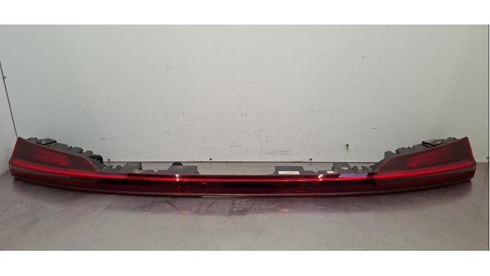 Barre feux arrière gauche + droite Audi Q8