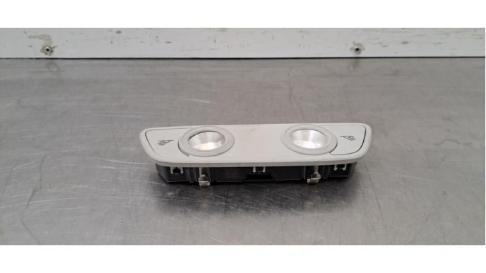 Eclairage intérieur avant Audi Q8