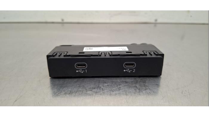 Connexion USB Audi Q8