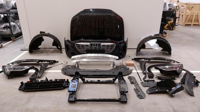 Partie avant complète Audi Q8