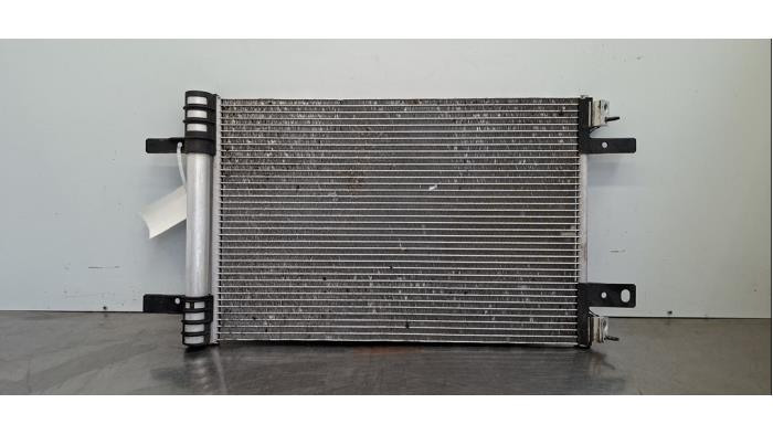 Condensateur clim Peugeot Partner