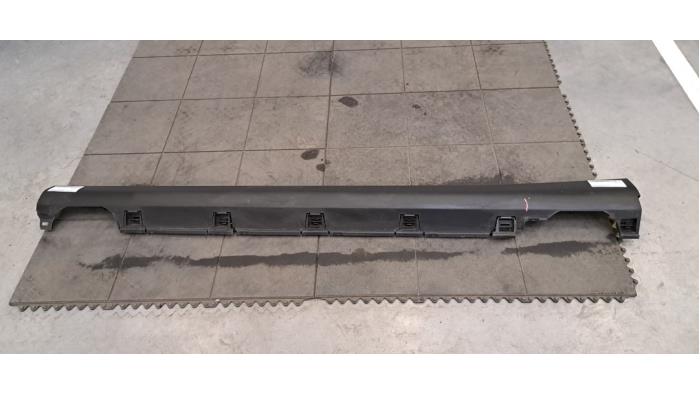 Marche-pied (list de couverture) gauche Opel Frontera